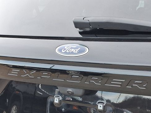 Certified 2023 Ford Explorer ST w/ Equipment Group 401A image 29