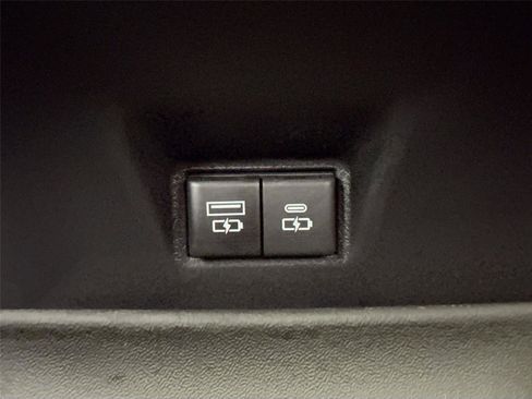 Certified 2025 Toyota Camry XSE image 38