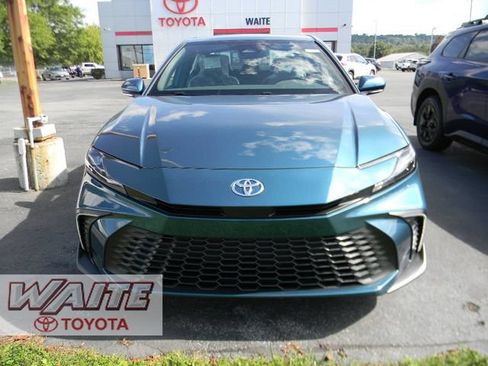 New 2026 Toyota Camry SE w/ Convenience Package AWD/4WD image 6