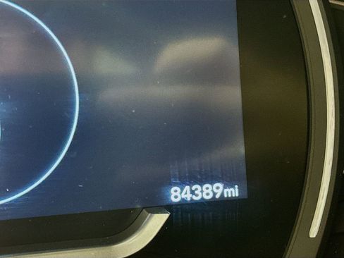 Used 2020 Hyundai Santa Fe Limited image 12