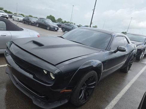 Used 2023 Dodge Challenger R/T Scat Pack w/ T/A Package RWD image 3
