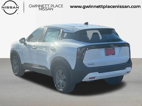 New 2026 Nissan Kicks S image 7