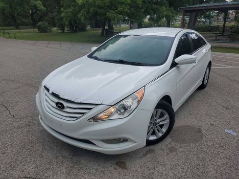Used 2013 Hyundai Sonata GLS w/ Popular Equipment Pkg FWD image 2
