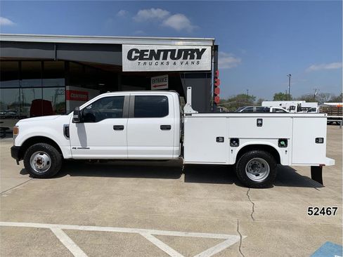 Used 2020 Ford F350 XL w/ Power Equipment Group image 4