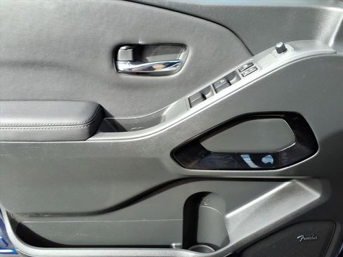 Used 2022 Nissan Frontier PRO-4X w/ Pro-4X Premium Package image 16