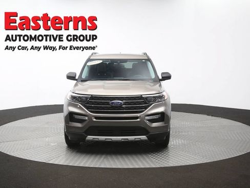 Used 2021 Ford Explorer XLT w/ Equipment Group 202A AWD/4WD image 52