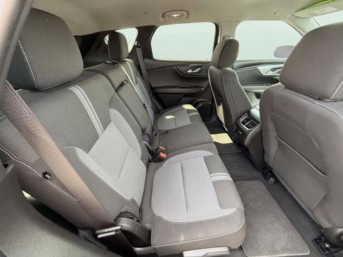 Used 2025 Chevrolet Blazer LT FWD image 15