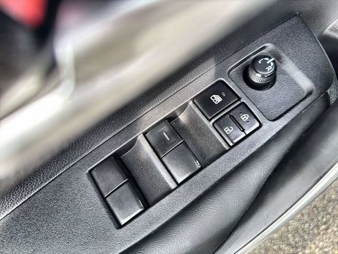 Used 2023 Toyota Corolla SE FWD image 15