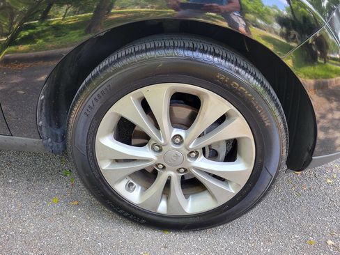 Used 2016 Kia Soul + FWD image 15