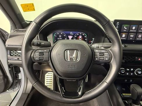 Used 2025 Honda Accord Sport image 16