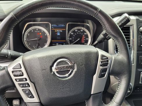 Used 2019 Nissan Titan PRO-4X w/ Pro-4x Utility Package AWD/4WD image 16
