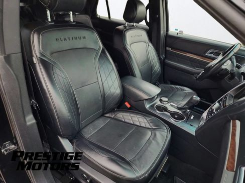 Used 2016 Ford Explorer Platinum AWD/4WD image 10