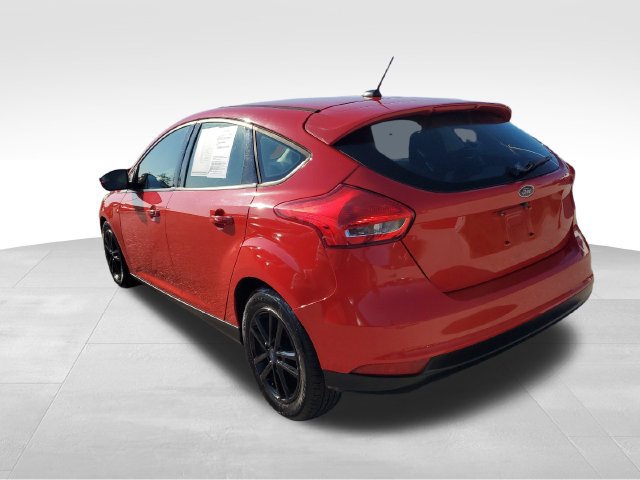 Used 2017 Ford Focus SE FWD image 6