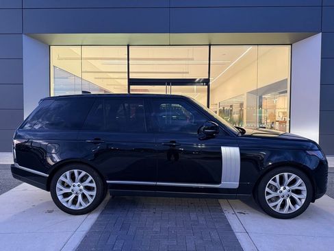 Used 2022 Land Rover Range Rover Westminster Edition image 4