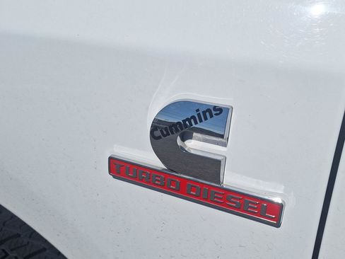 Used 2024 RAM 2500 Big Horn AWD/4WD image 10