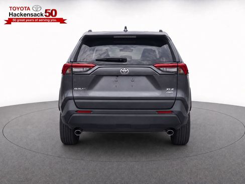 Used 2022 Toyota RAV4 XLE w/ Convenience Package AWD/4WD image 7