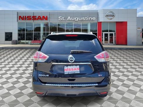 Used 2016 Nissan Rogue SV w/ SV Premium Package FWD image 3
