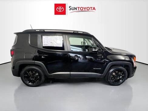 Used 2020 Jeep Renegade Altitude image 2