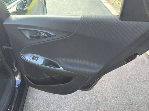 Used 2025 Chevrolet Malibu LT FWD image 14