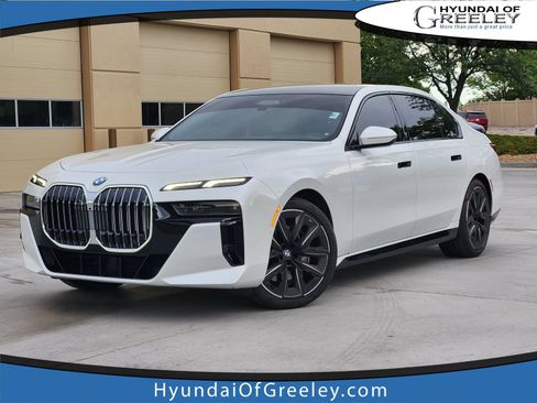 Used 2025 BMW 740i xDrive AWD/4WD image 1