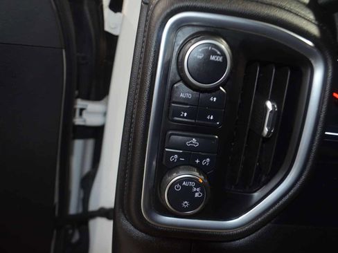 Used 2021 Chevrolet Silverado 1500 LT image 34