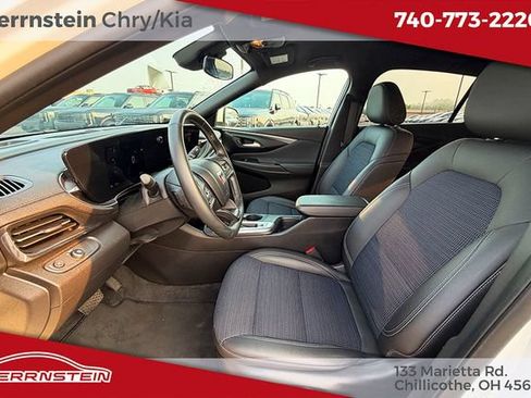 Used 2024 Buick Envista Preferred w/ Convenience I Package FWD image 21