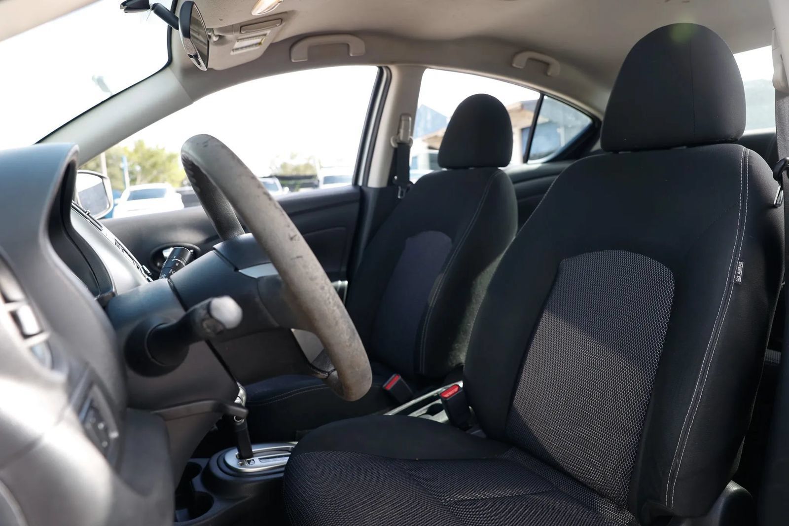 Used 2018 Nissan Versa SV FWD image 17