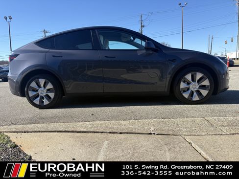 Used 2023 Tesla Model Y Long Range image 24