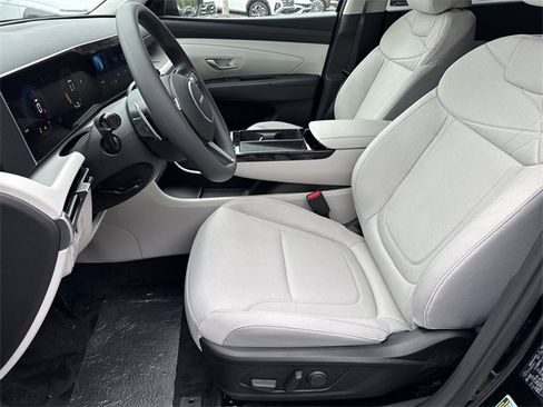 New 2026 Hyundai Tucson SEL image 9