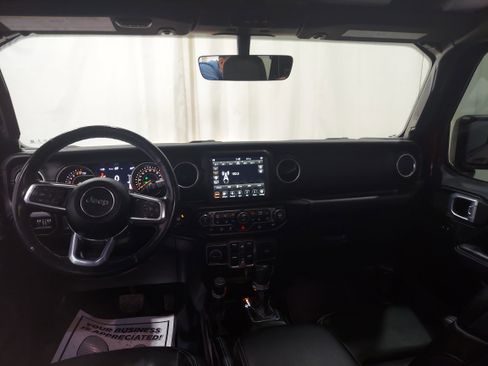 Used 2021 Jeep Wrangler Unlimited Sahara w/ Uconnect 4C Nav & Sound Group AWD/4WD image 10