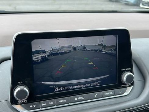Certified 2023 Nissan Rogue SV w/ SV Premium B Package AWD/4WD image 16