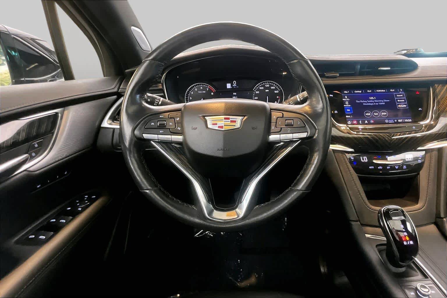 Used 2024 Cadillac XT6 Premium Luxury FWD image 6