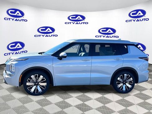 New 2026 Mitsubishi Outlander SEL image 6