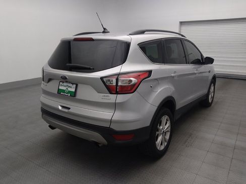 Used 2018 Ford Escape SEL FWD image 9