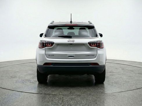 Used 2025 Jeep Compass Limited AWD/4WD image 7
