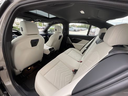 New 2026 BMW 530i w/ Premium Package image 24