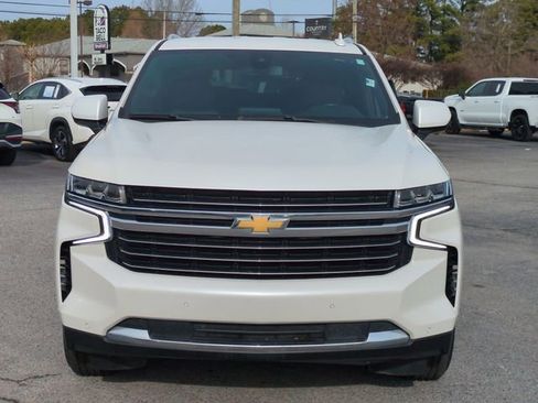 Used 2022 Chevrolet Suburban LT image 8