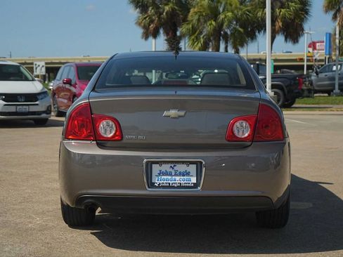 Used 2010 Chevrolet Malibu LS FWD image 5