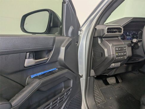 New 2025 Toyota Tacoma TRD Off-Road image 9