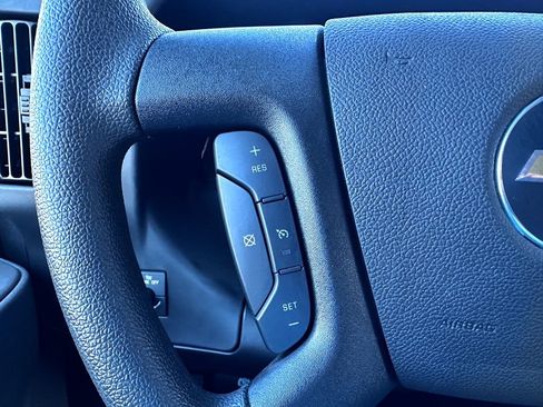 Used 2025 Chevrolet Express 2500 Extended w/ Communications Package image 18