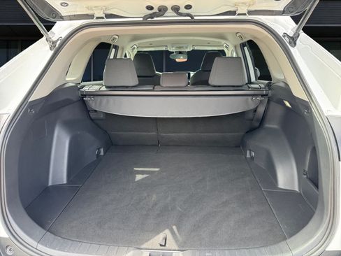 Used 2025 Toyota RAV4 XLE AWD/4WD image 10