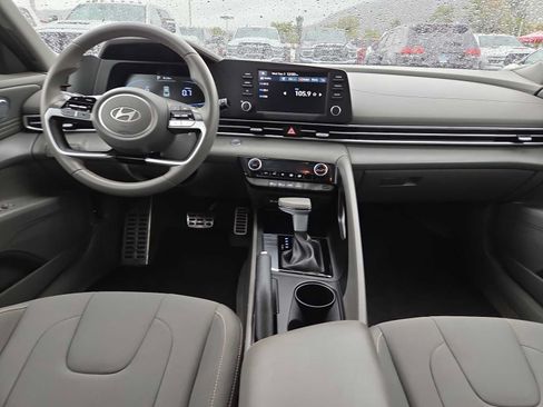 Used 2026 Hyundai Elantra Sport FWD image 18