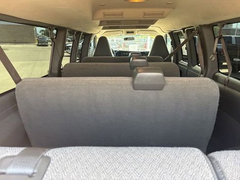 Used 2018 Chevrolet Express 3500 LT w/ LT Preferred Equipment Group RWD image 14