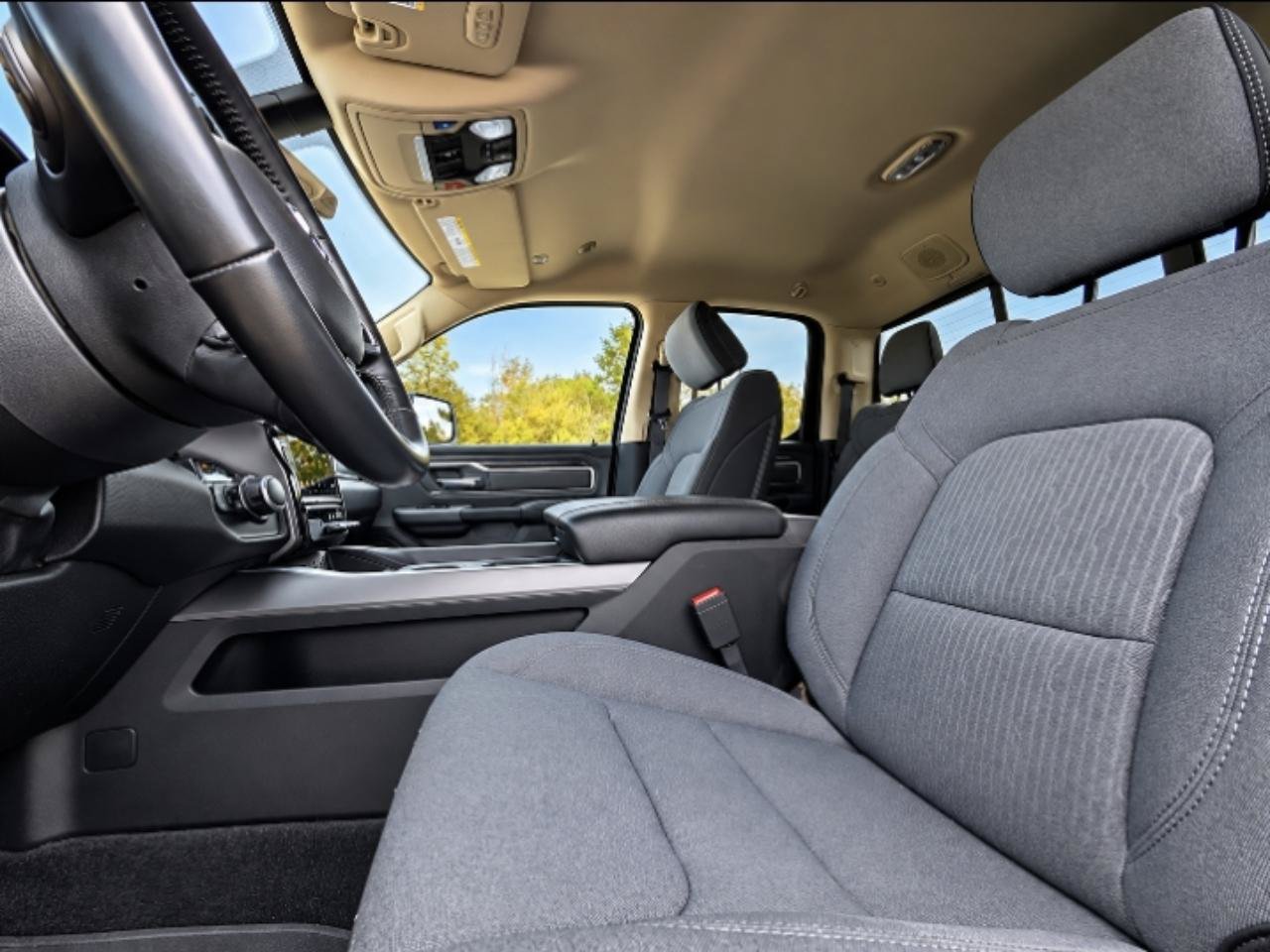 Used 2020 RAM 1500 Big Horn AWD/4WD image 13