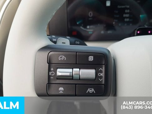 Certified 2026 Hyundai Palisade Limited FWD image 33