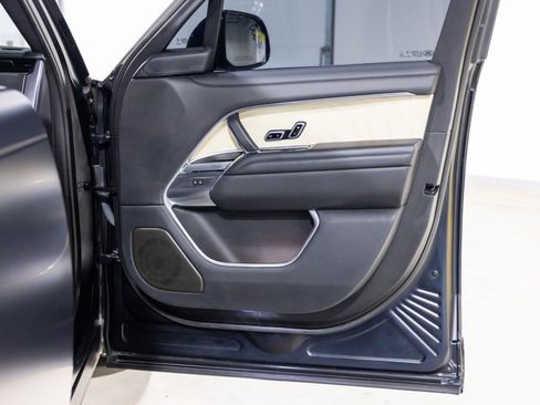 Used 2024 Land Rover Range Rover SV image 26