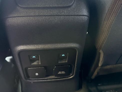 Used 2022 Ford Bronco Outer Banks w/ Sasquatch Package AWD/4WD image 18