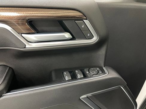 Certified 2025 Chevrolet Silverado 1500 RST image 24