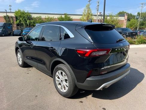 Used 2024 Ford Escape Active w/ Tech Pack #1 AWD/4WD image 7