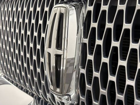 Used 2021 Lincoln Navigator Black Label AWD/4WD image 15